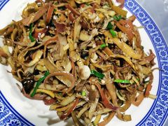 -墨江小城故事餐厅