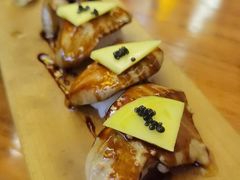 芒果鹅肝手握-坂吉屋·居酒屋深夜食堂(龙湖店)