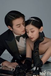 -喜爱高定婚纱摄影