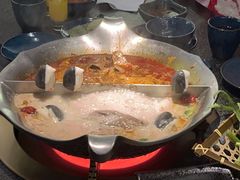 -湊湊火锅·茶憩(打浦桥日月光店)