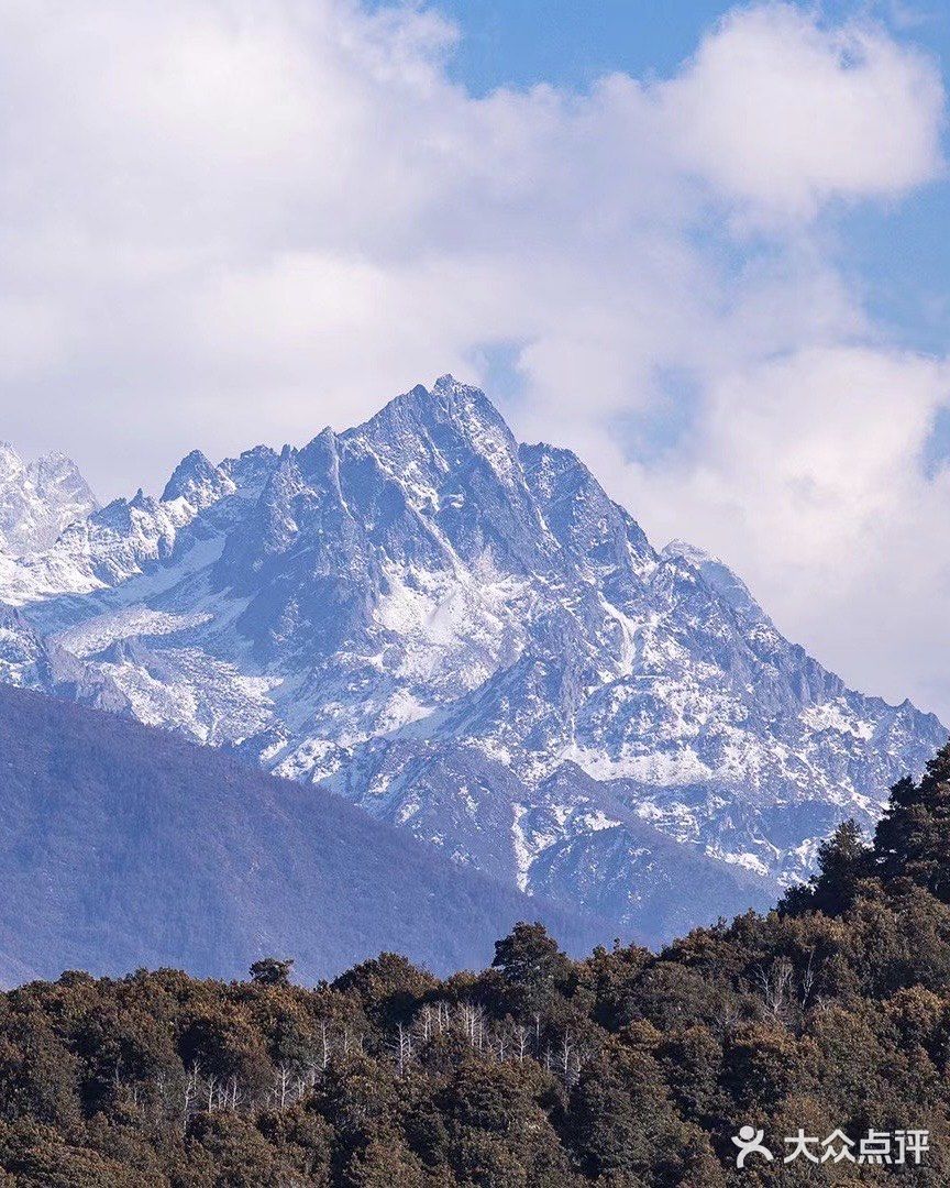 世界的香格里拉，青藏高原横断山区腹地，三江并流所在地。