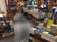 -西西弗书店&矢量咖啡(凯德晶萃广场店)