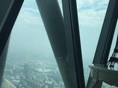 -广州塔卢特斯法国旋转餐厅