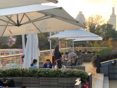 -UNI UNI(环亚凯瑟琳店)