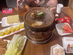 -阿润打边炉·鲜切鸡煲(华漕店)