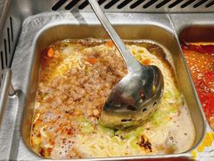 -海底捞火锅鲜切牛肉主题店(长寿路店)