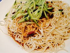 -霄汉牛三鲜湖北砂锅菜(万松园2店)