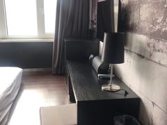 -桔子酒店(南京新街口张府园地铁站店)