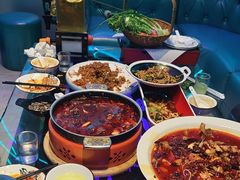 -路边边.炒菜烧烤.音乐餐厅(良乡长虹店)