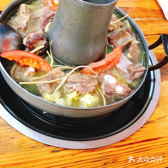 阿木和腊排骨火锅餐饮店