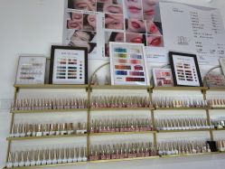 -丽心自助美甲美睫