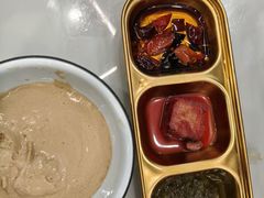 -龙香居海鲜浑锅家常菜·特色驴肉