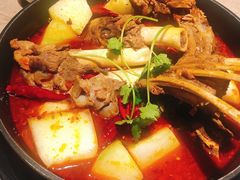 -沪小胖小龙虾(淮海中路旗舰店)