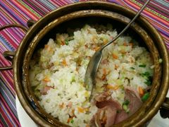 -香巴拉云南餐厅(华莱坞店)