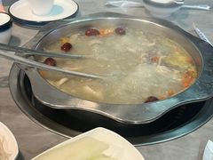 -光头药膳鸡(莱茵小镇店)