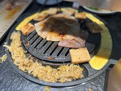 -七甲山烤肉(长白山奇石山珍根艺一条街店)