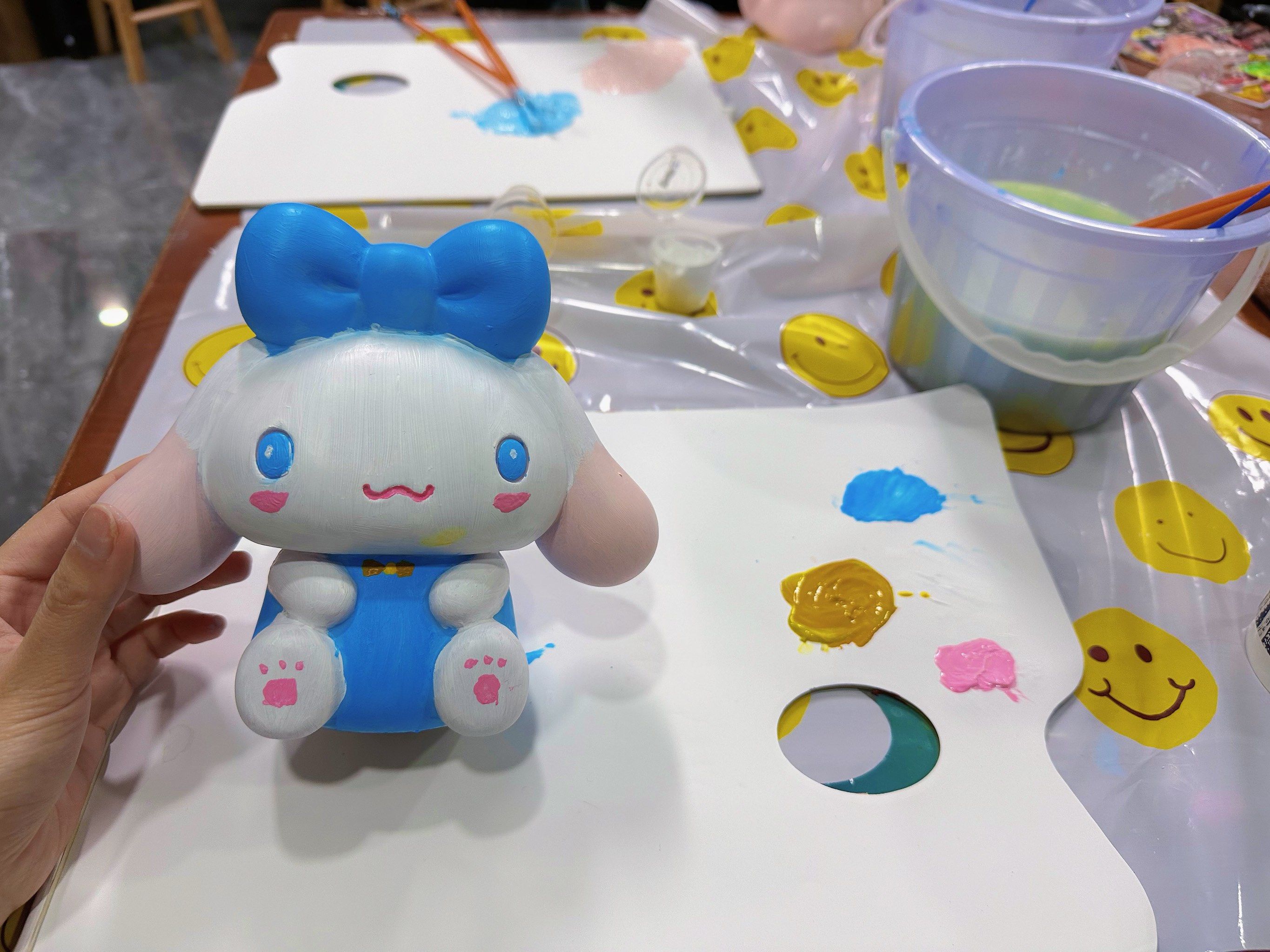 彩绘石膏娃娃涂色