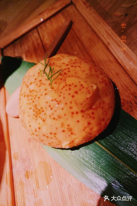 湊湊火锅·茶憩(杭州湖滨银泰in77店)飞鱼籽墨鱼滑图片