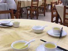 大堂-红色湘菜馆(春风店)
