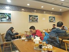 大堂-鑫花溪牛肉米粉(凤凰街创始总店)