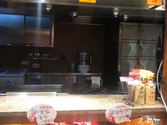 -野山舂·贵州现舂酸汤火锅(鸿通城店)