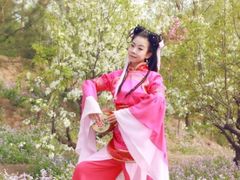 -九月鹰飞汉服摄影工作室