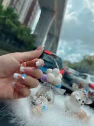 -芊屿芊浔美甲
