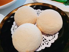 脆皮流沙包-皇朝会.经典传统粤菜(外滩店)