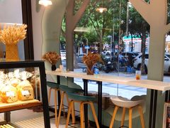 面包甜点陈列柜-小西家作(富力爱丁堡店)