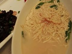 -御花园·粤菜·海鲜火锅(中山公园店)