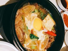 锅仔牛肉汤-本家韩国烤肉(青岛万象城店)