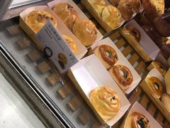 -巴黎贝甜(大宁国际商业广场店)