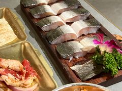 -围炉肉舍•炭烤活鳗•丹东海鲜烤肉(步行街店)