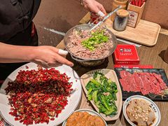 -肖四女乐山跷脚牛肉(滨江天街店)