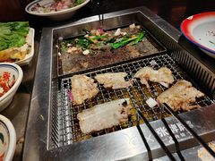 -张牌牌·东北烤肉小吃市集(金楠天街店)