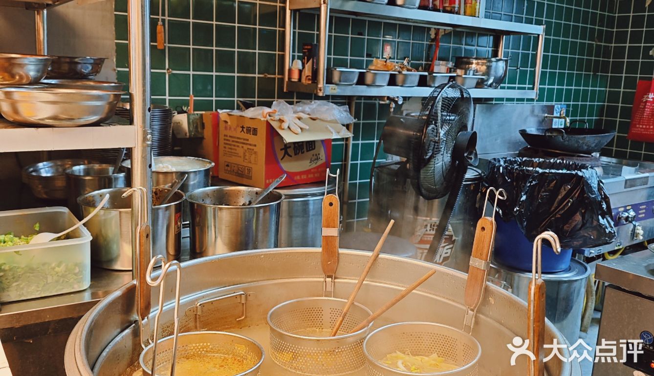 “性价比与口味双绝”的冒菜店