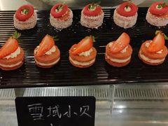 -亮马河饭店翠雅咖啡厅