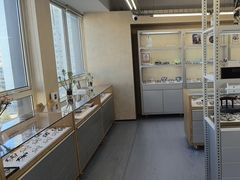 -无奔眼镜·蔡司·依视路授权店(朝阳大悦城店)