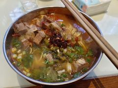 -肇兴特色牛肉粉