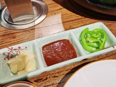 -明洞阿姨·韩式酱蟹烤肉·创意料理(三元桥店)