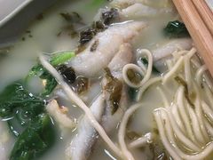 -明呈黄鱼面馆(斜土路店)