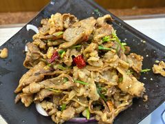 蒙古特色炒烤羊肉-老舅老蒙肉饼非遗店(一店)