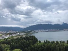 -大理洱海龙湾假日酒店