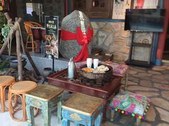 -老牌坊云南鱼豆花火锅(哈西万达店)