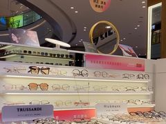 -爱视眸Eyeblling眼镜·依视路·蔡司镜片折扣店(百联南方商城购物中心)