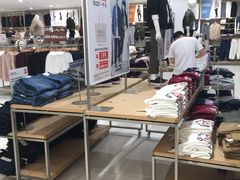 -优衣库(南京建邺万达广场店)