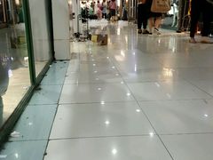 -兴旺欧韩城(上海兴旺国际服饰城店)