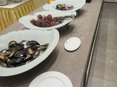 -南郊宾馆·风味自助餐厅·山东十六地市特色菜