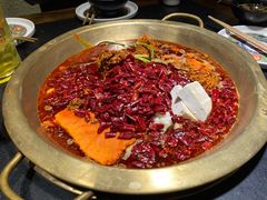 -沸炉重庆老火锅(军事博物馆店)