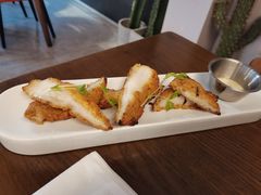 炸深海龙利鱼配柠檬白酱-See Ya回见墨西哥餐厅